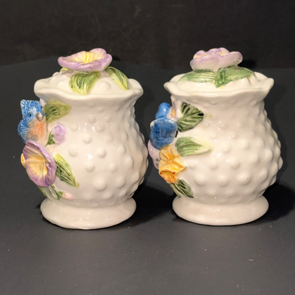 Fitz & Floyd Bluebirds Floral Ceramic Salt Pepper Shaker Set White Hobnail - Picture 10 of 16